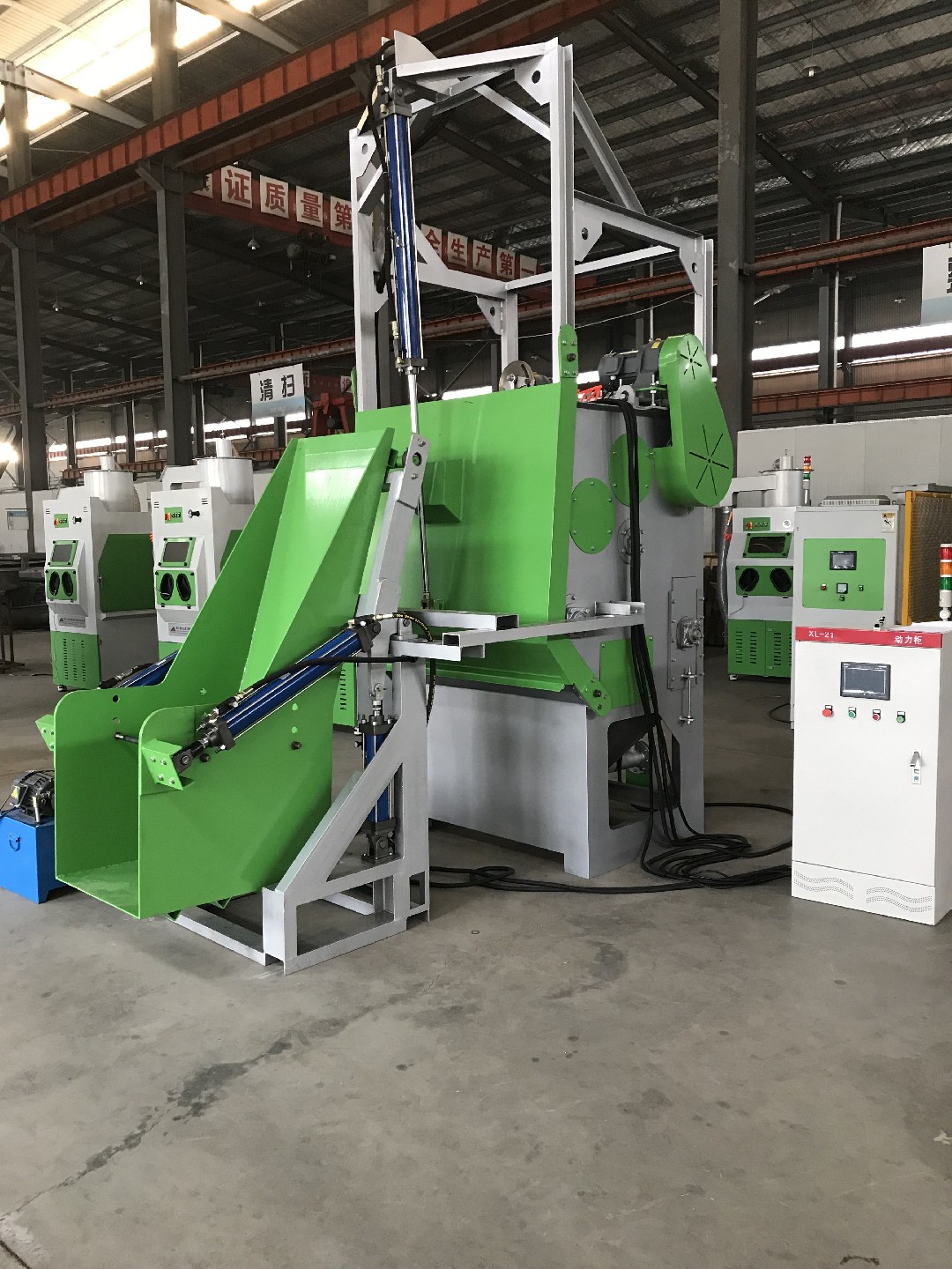 自動上下料自動噴砂機，履帶液體自動噴砂機，智能自動噴砂機設(shè)備